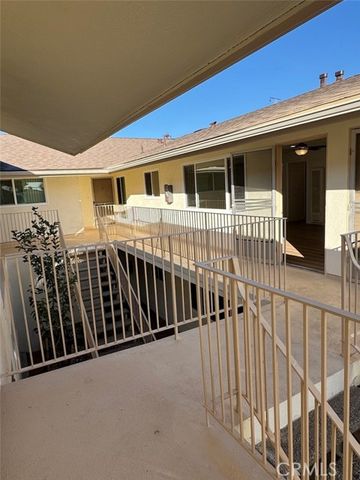 4221 E 60th Street E, Huntington Park, CA 90255