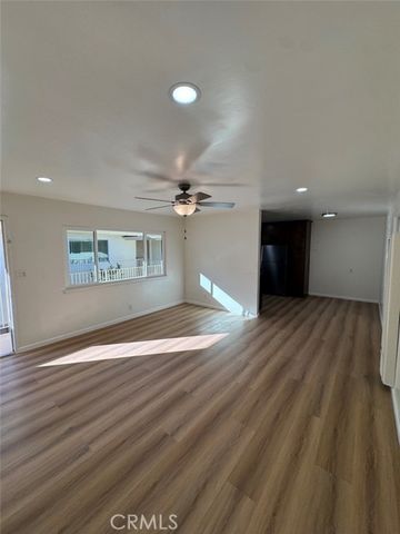 4221 E 60th Street E, Huntington Park, CA 90255