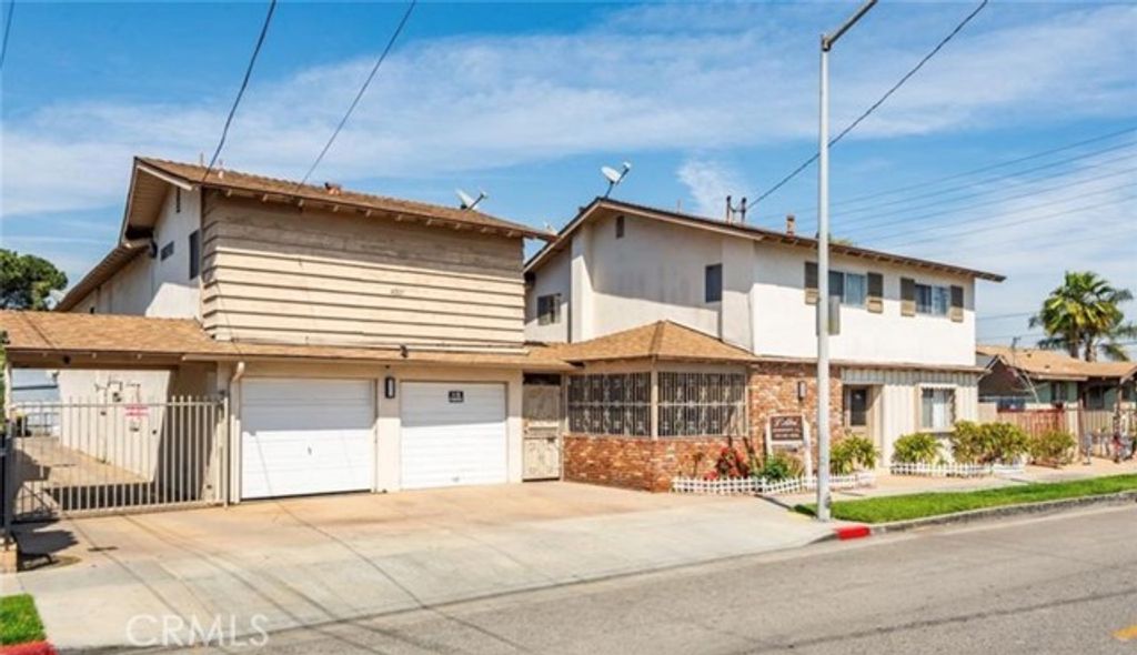 4221 E 60th Street E, Huntington Park, CA 90255