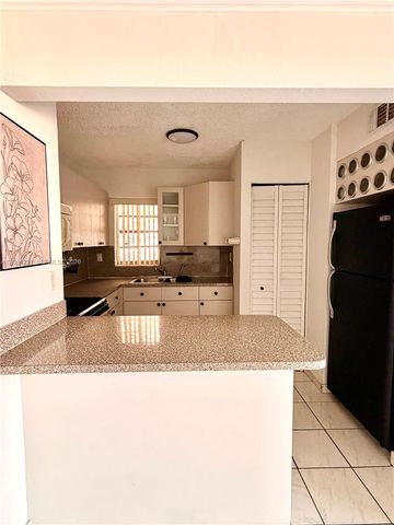 840 NW 87th Avenue 406, Miami, FL 33172