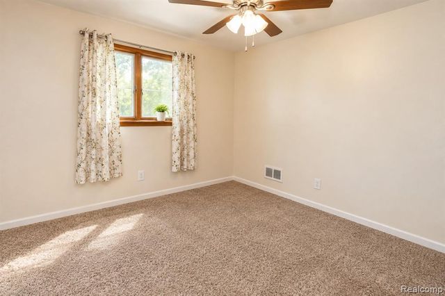 18285 Deering Street, Livonia, MI 48152