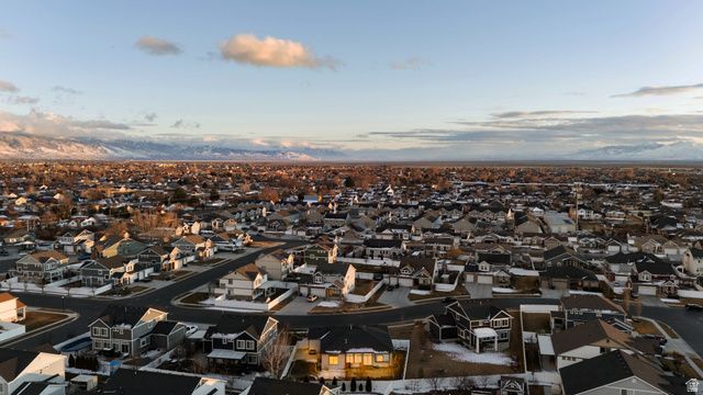 1168 W TIVOLI WAY, Syracuse, UT 84075