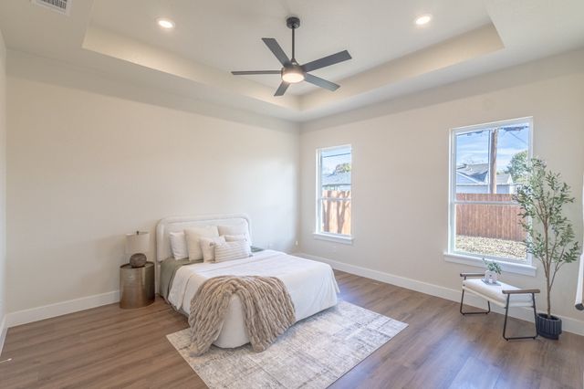 1444 Long Avenue, River Oaks, TX 76114