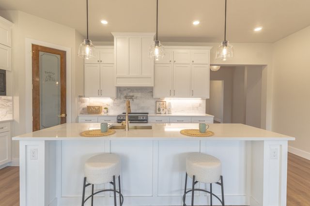 1444 Long Avenue, River Oaks, TX 76114