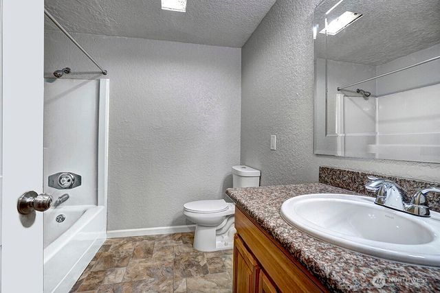 15409 9th Avenue SW, Burien, WA 98166