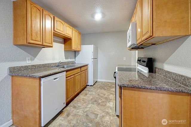 15409 9th Avenue SW, Burien, WA 98166