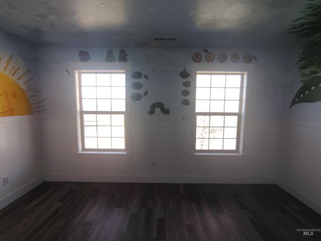 8125 S Legolas Pl, Boise, ID 83709