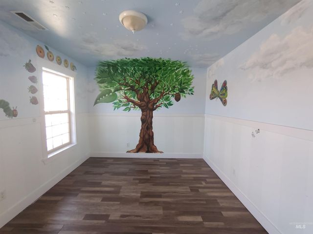 8125 S Legolas Pl, Boise, ID 83709