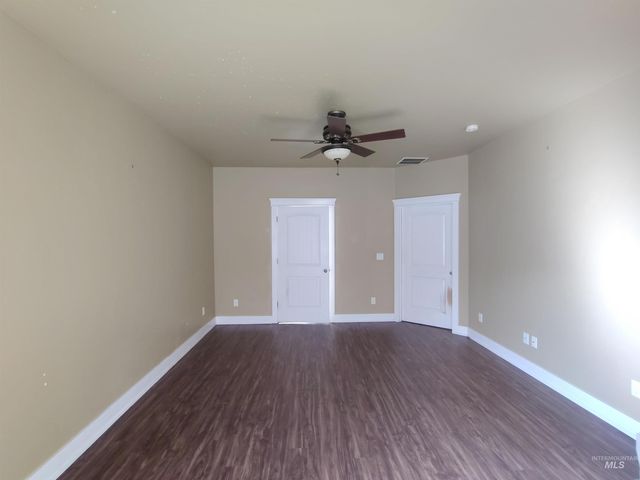 8125 S Legolas Pl, Boise, ID 83709