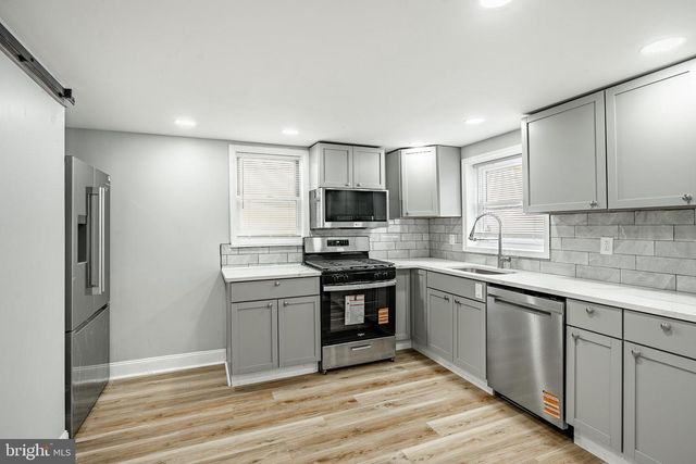 703 WALNUT ST, Pottstown, PA 19464