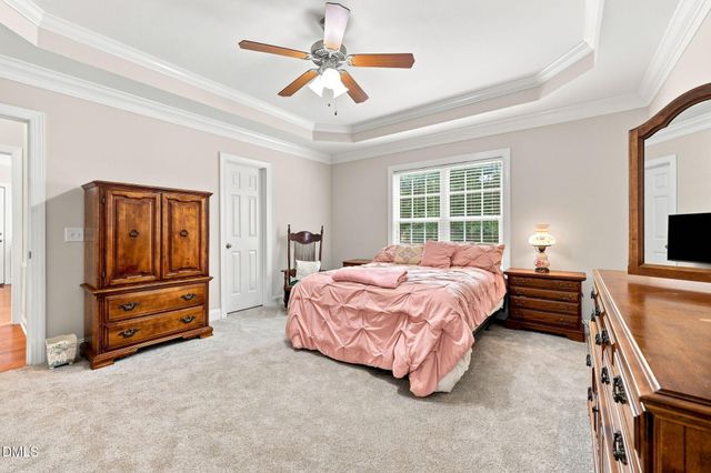552 Contender Drive, Clayton, NC 27520