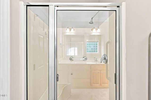 552 Contender Drive, Clayton, NC 27520