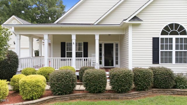 552 Contender Drive, Clayton, NC 27520
