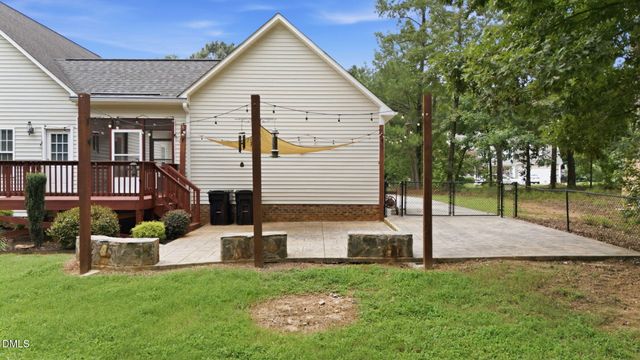 552 Contender Drive, Clayton, NC 27520