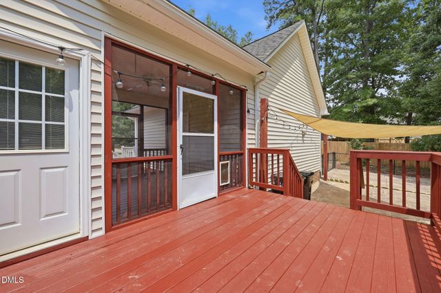 552 Contender Drive, Clayton, NC 27520