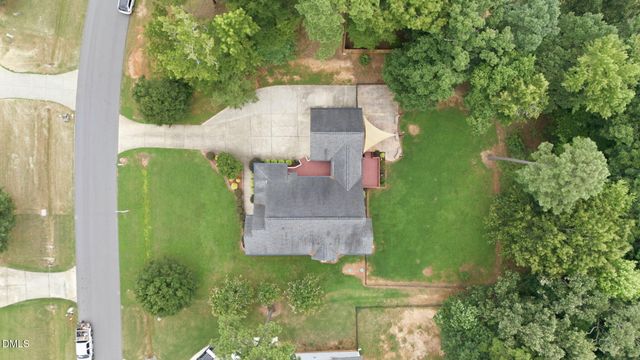 552 Contender Drive, Clayton, NC 27520