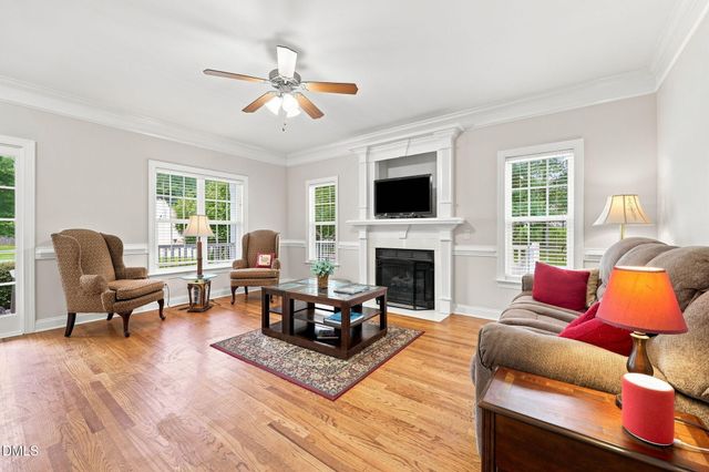 552 Contender Drive, Clayton, NC 27520