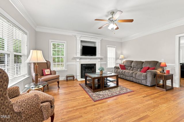 552 Contender Drive, Clayton, NC 27520