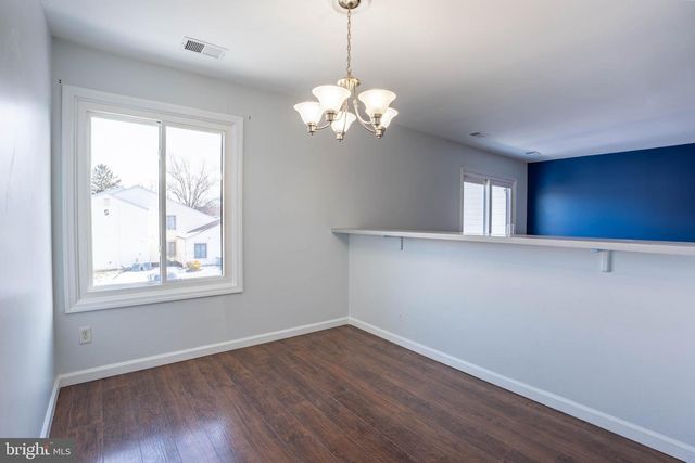 2-Z-2 AVON, East Windsor, NJ 08520