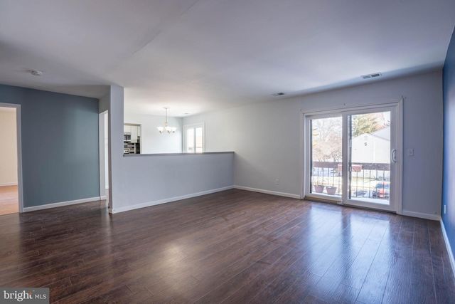 2-Z-2 AVON, East Windsor, NJ 08520