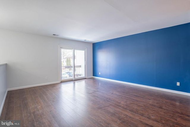 2-Z-2 AVON, East Windsor, NJ 08520