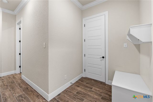 663 Private Road 1712, Mico, TX 78056