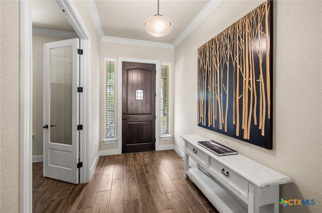 663 Private Road 1712, Mico, TX 78056