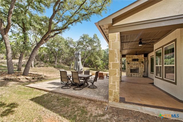 663 Private Road 1712, Mico, TX 78056