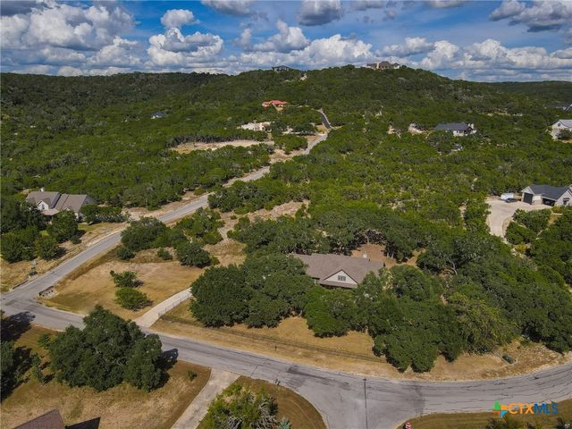 663 Private Road 1712, Mico, TX 78056