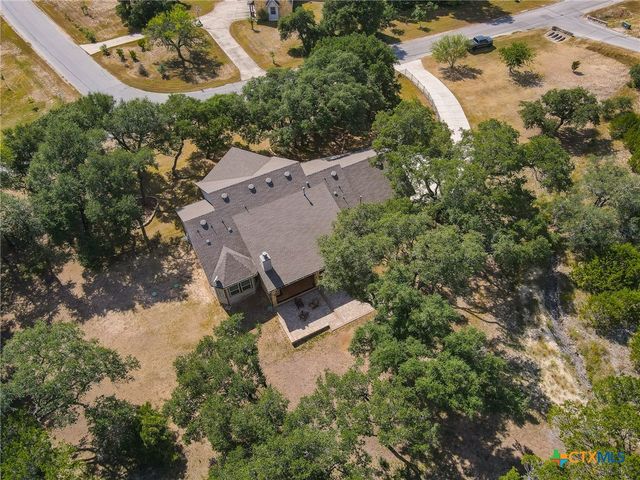 663 Private Road 1712, Mico, TX 78056
