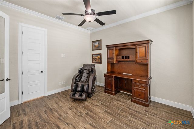 663 Private Road 1712, Mico, TX 78056