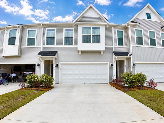 126 Brown Swiss Circle, Summerville, SC 29483