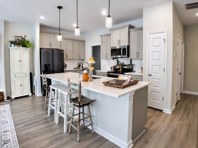 126 Brown Swiss Circle, Summerville, SC 29483