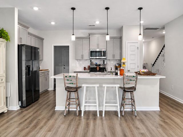 126 Brown Swiss Circle, Summerville, SC 29483