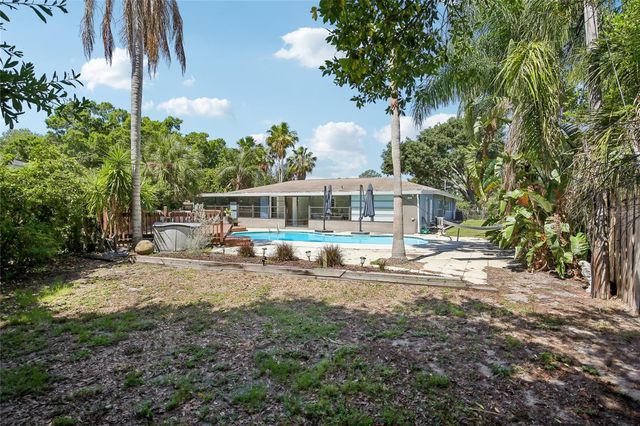 1872 HUNT LANE, Clearwater, FL 33764