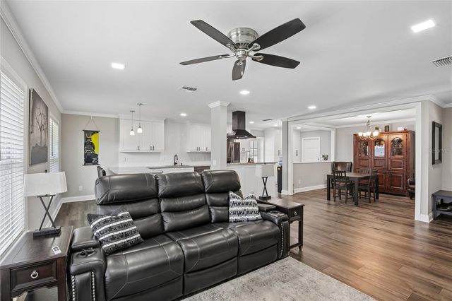 1872 HUNT LANE, Clearwater, FL 33764