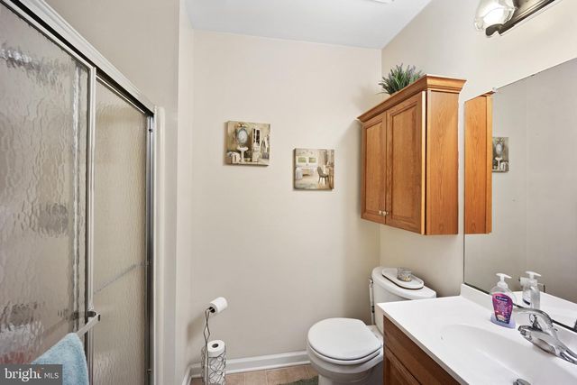 202-B ARROWWOOD CT, Mount Laurel, NJ 08054