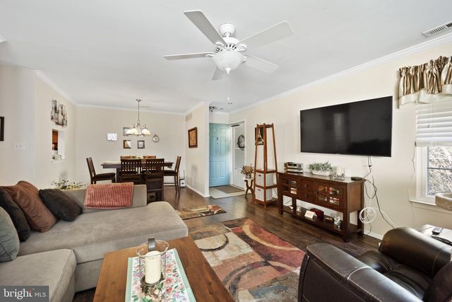 202-B ARROWWOOD CT, Mount Laurel, NJ 08054