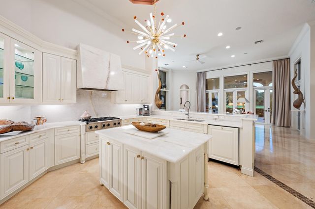 7525 Hawks Landing Drive, West Palm Beach, FL 33412