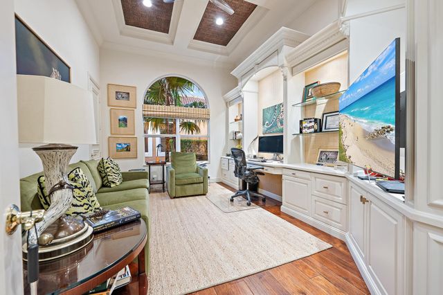 7525 Hawks Landing Drive, West Palm Beach, FL 33412