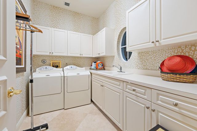7525 Hawks Landing Drive, West Palm Beach, FL 33412