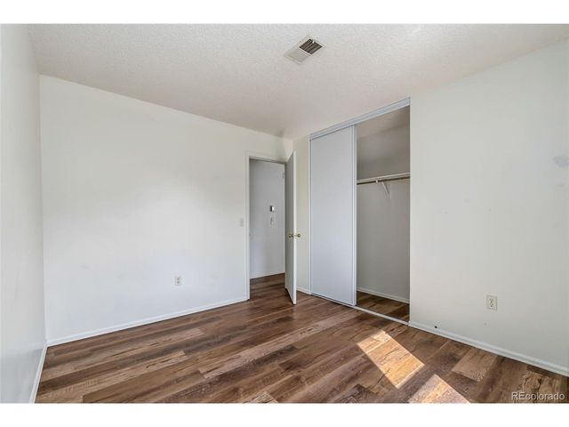 2205 Lincoln St, Longmont, CO 80501