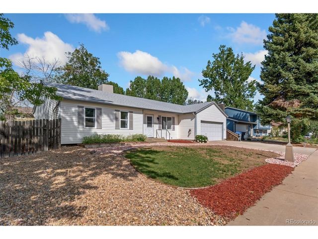 2205 Lincoln St, Longmont, CO 80501
