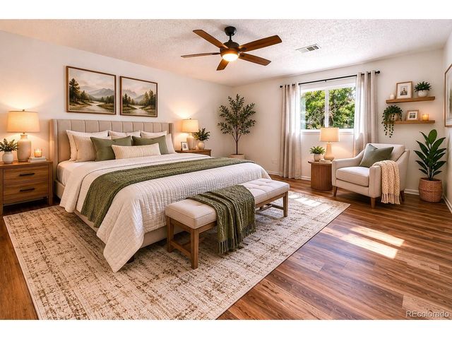 2205 Lincoln St, Longmont, CO 80501