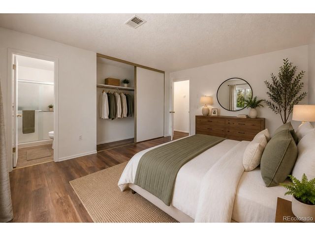 2205 Lincoln St, Longmont, CO 80501
