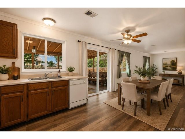 2205 Lincoln St, Longmont, CO 80501