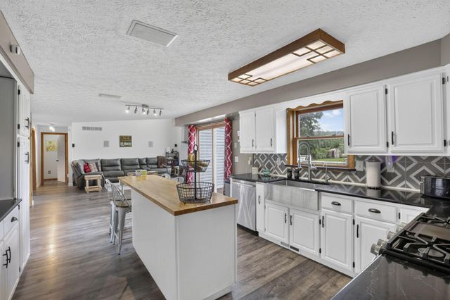 4882 Cotterman Road SE, Newark, OH 43055