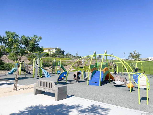 987 Camino Levante, Chula Vista, CA 91913