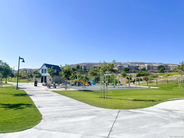 987 Camino Levante, Chula Vista, CA 91913