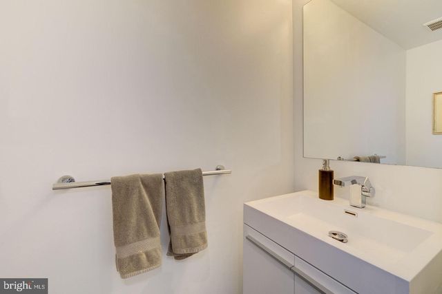 1957 3RD ST NW, Washington, DC 20001